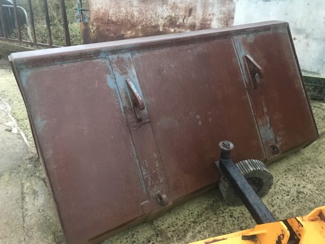 massive bucket