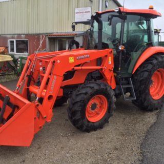 Kubota M7060